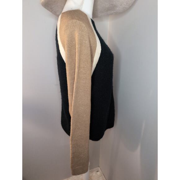 Blue Sky cozy dark green tan and ivory sweater - Picture 3 of 8